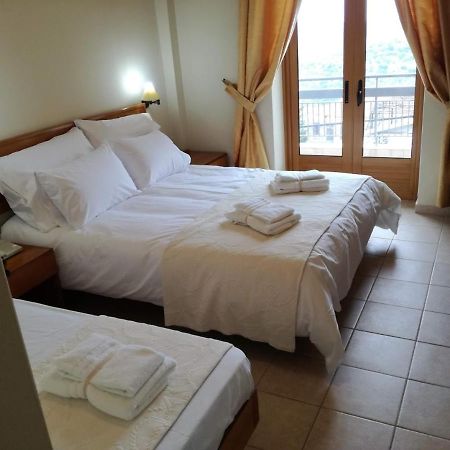 Parnon Hotel Agios Petros  エクステリア 写真