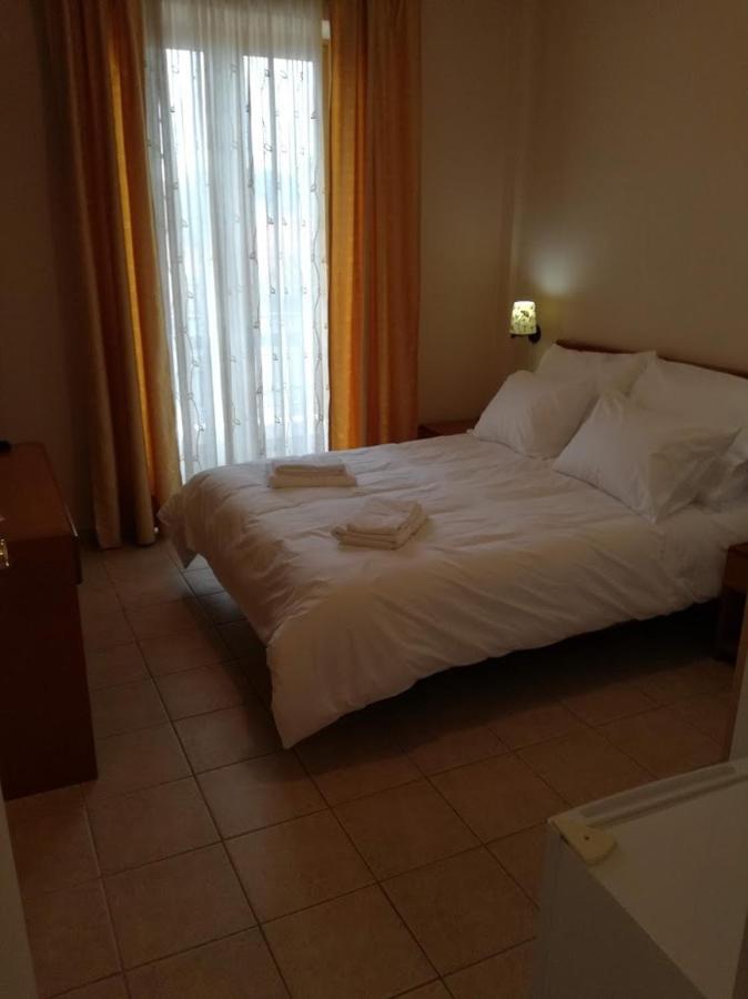 Parnon Hotel Agios Petros  エクステリア 写真