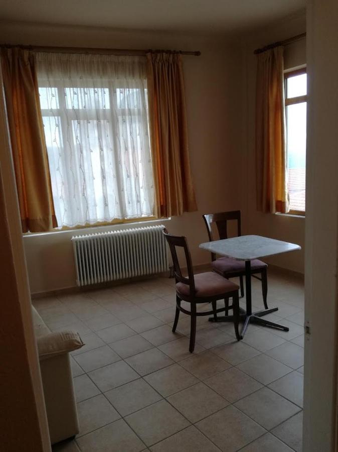Parnon Hotel Agios Petros  エクステリア 写真